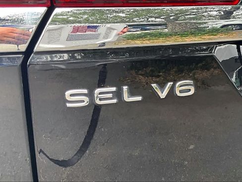Used 2022 Volkswagen Atlas SEL Premium AWD/4WD image 18