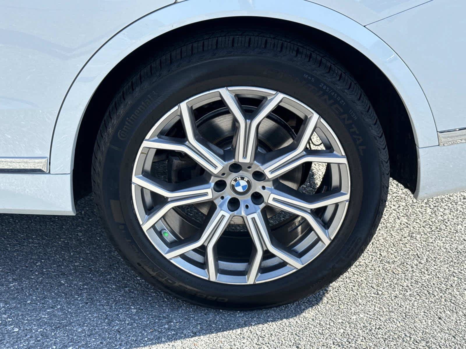 Used 2023 BMW X7 xDrive40i w/ Premium Package AWD/4WD image 12