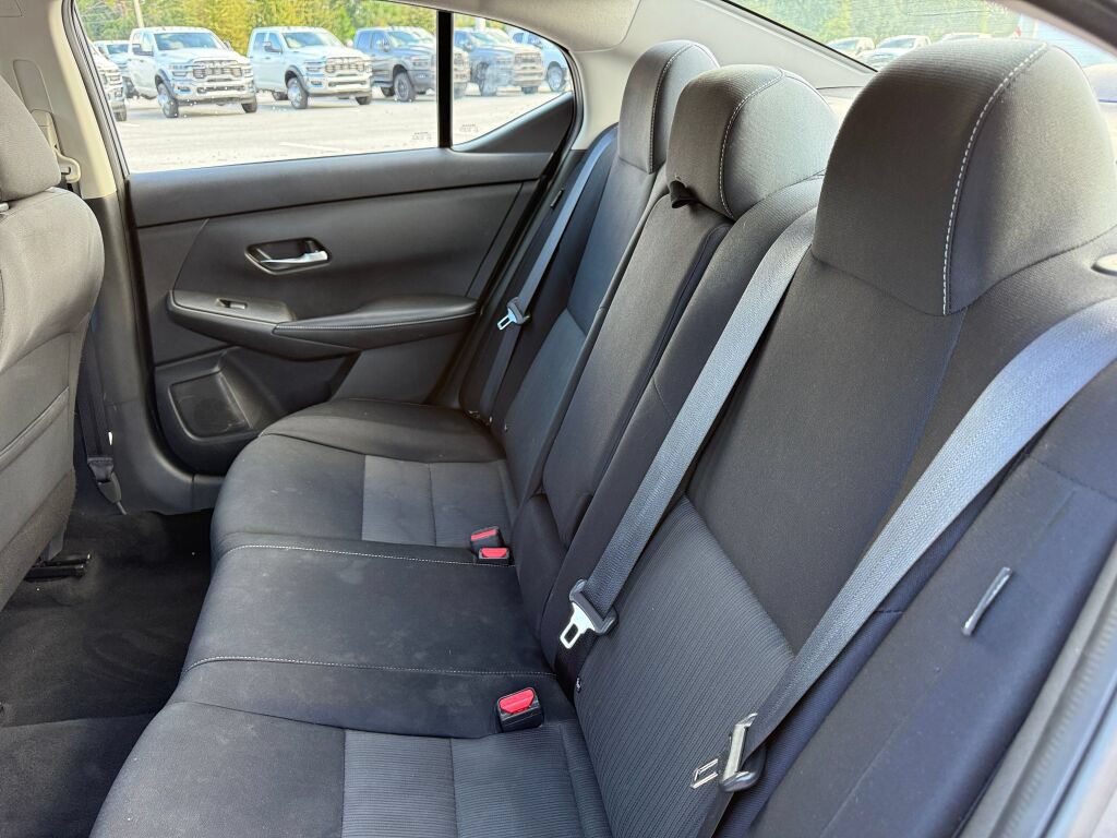 Used 2020 Nissan Sentra SV FWD image 11