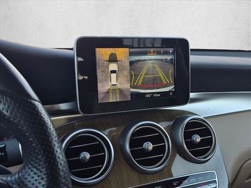 Used 2019 Mercedes-Benz GLC 300 image 9