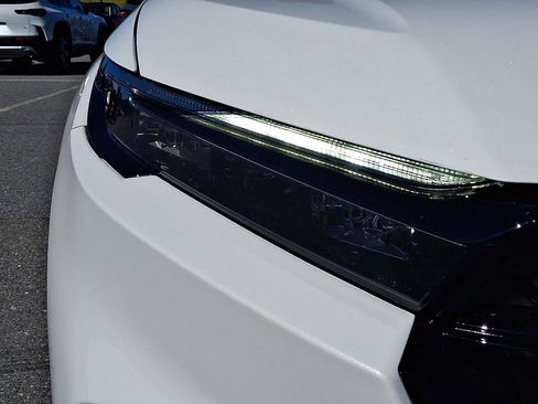 Used 2023 Honda CR-V Sport Touring image 9