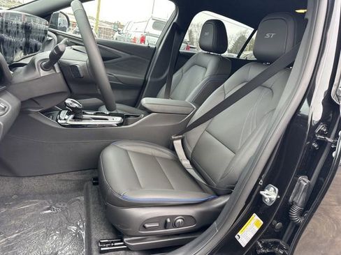 New 2026 Buick Envista Sport Touring w/ Convenience I Package image 13