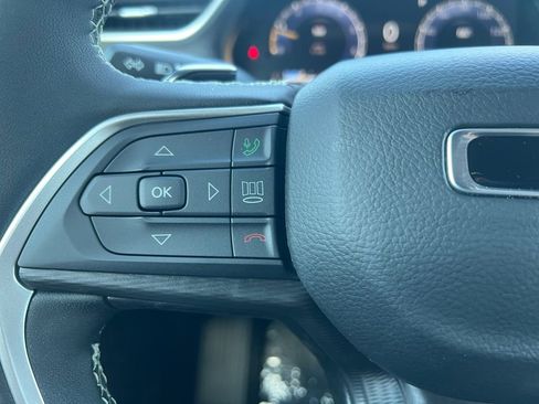 New 2026 Jeep Grand Cherokee Laredo image 10