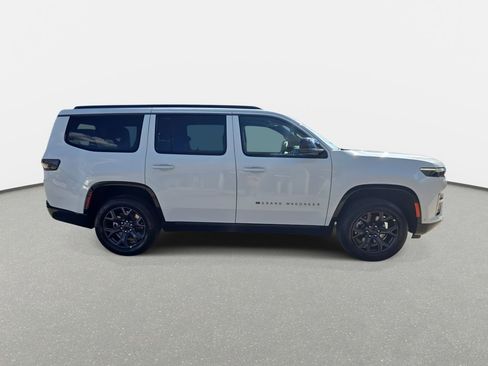 New 2026 Jeep Grand Wagoneer Limited AWD/4WD image 4