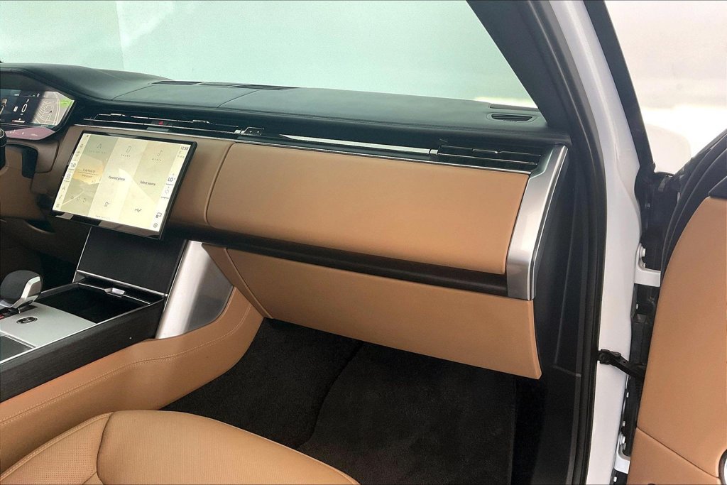 Used 2024 Land Rover Range Rover Autobiography AWD/4WD image 18