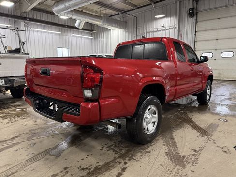 Used 2022 Toyota Tacoma SR image 10