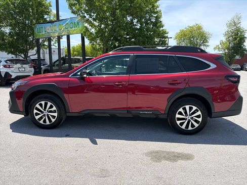 Certified 2024 Subaru Outback Premium AWD/4WD image 8