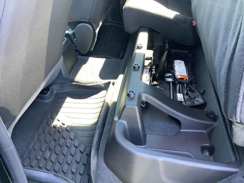 Used 2023 Chevrolet Colorado W/T image 22