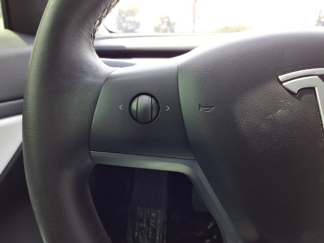 Used 2019 Tesla Model 3 Standard Range Plus RWD image 14