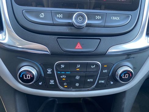 Used 2019 Chevrolet Equinox Premier image 8