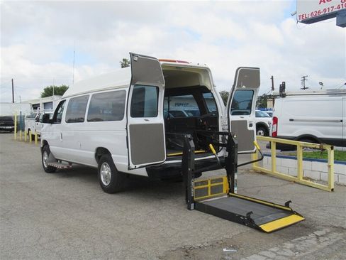 Used 2014 Ford E-250 and Econoline 250 Extended w/ Power Group image 11