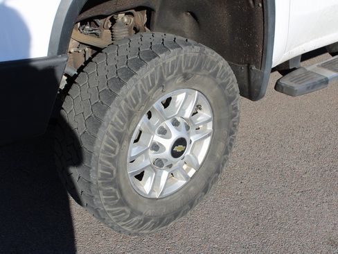 Used 2020 Chevrolet Silverado 2500 LT w/ All Star Edition image 12