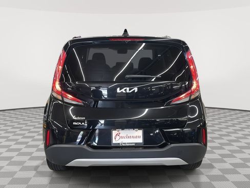 Used 2025 Kia Soul LX w/ LX Technology Package FWD image 6