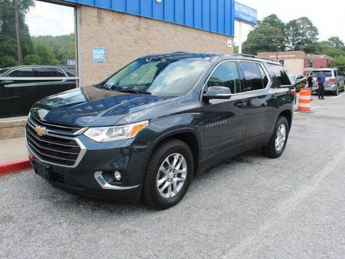 Used 2019 Chevrolet Traverse LT w/ LPO, Floor Liner Package AWD/4WD image 3