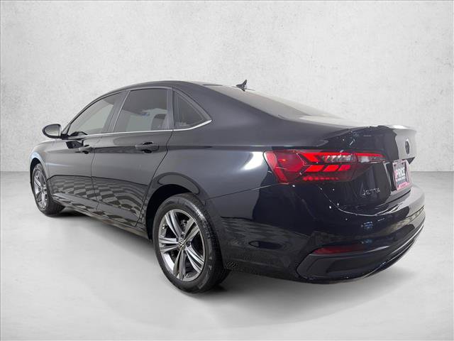 Used 2024 Volkswagen Jetta SE FWD image 5