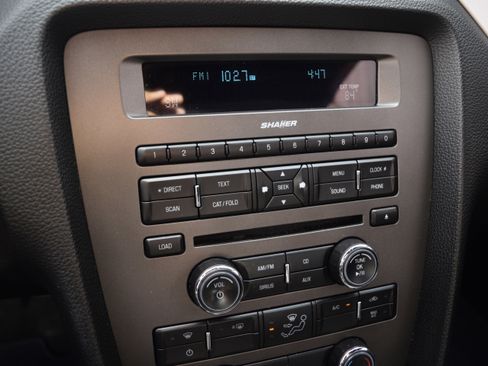 Used 2013 Ford Mustang GT Premium image 10