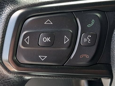 Used 2021 Jeep Wrangler Sport AWD/4WD image 21
