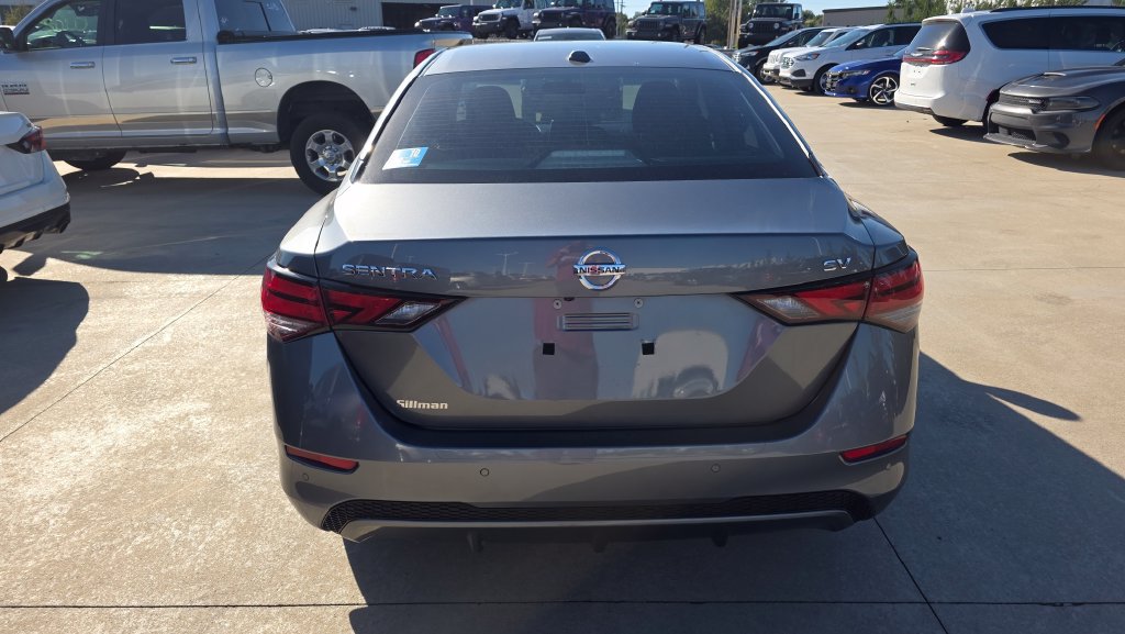 Used 2023 Nissan Sentra SV FWD image 4