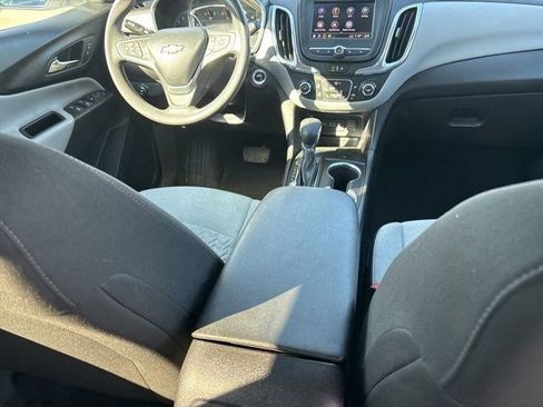 Used 2023 Chevrolet Equinox LT FWD image 36
