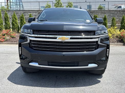 Used 2022 Chevrolet Tahoe LT w/ Luxury Package AWD/4WD image 3
