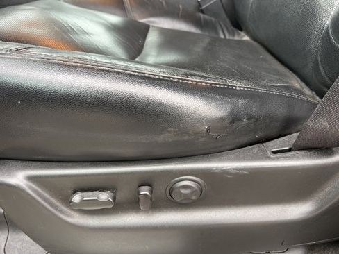 Used 2010 Chevrolet Tahoe LTZ image 27