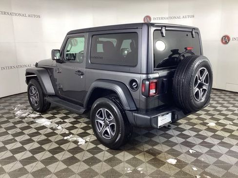 Used 2022 Jeep Wrangler Sport S image 6