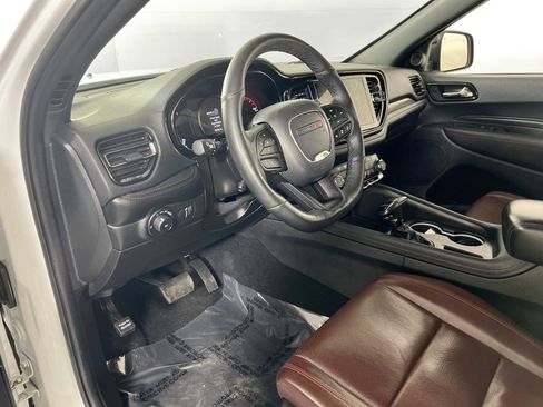 Used 2023 Dodge Durango GT image 9