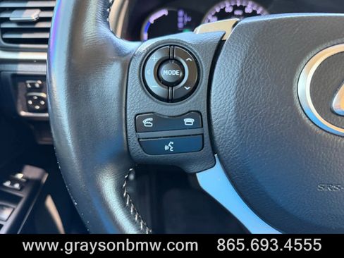 Used 2015 Lexus CT 200h w/ Navigation Package FWD image 22