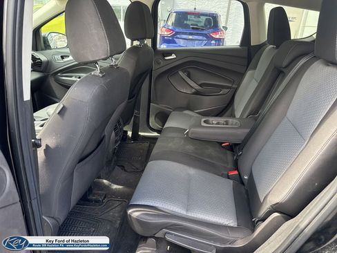 Used 2017 Ford Escape SE w/ Equipment Group 201A AWD/4WD image 31