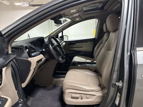 Used 2018 Honda Odyssey Elite image 21