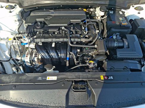 Certified 2025 Hyundai Elantra Sport FWD image 27