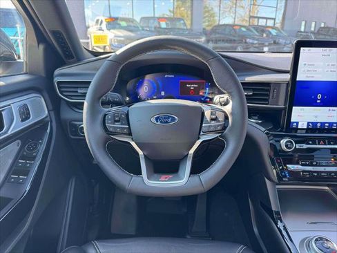 Used 2022 Ford Explorer ST w/ Equipment Group 401A image 23
