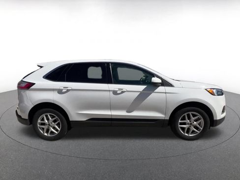 Used 2023 Ford Edge SEL AWD/4WD image 16