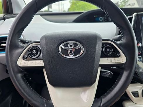 Used 2019 Toyota Prius Prime Premium image 21