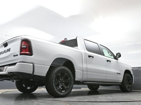 New 2026 RAM 1500 Express AWD/4WD image 37