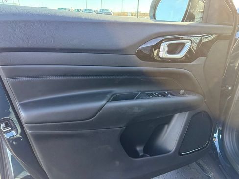 New 2026 Jeep Compass Latitude AWD/4WD image 13