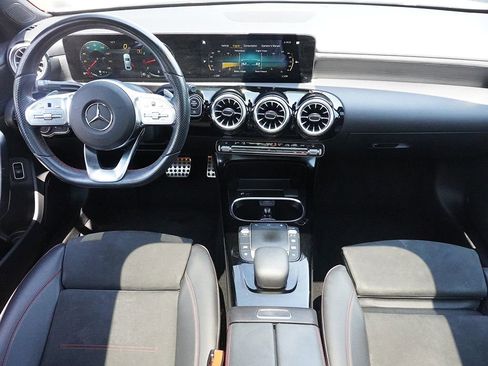 Used 2022 Mercedes-Benz A 220 4MATIC image 34