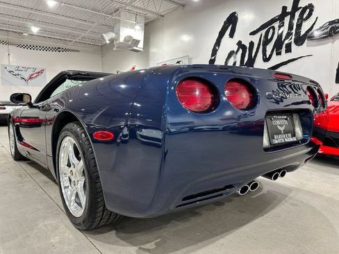 Used 2001 Chevrolet Corvette Convertible w/ Preferred Equipment Group2 RWD image 3