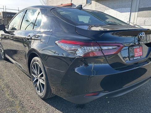 Certified 2023 Toyota Camry XLE image 7