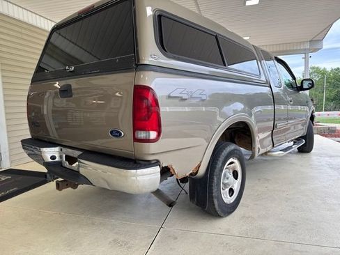 Used 2002 Ford F150 XLT AWD/4WD image 5