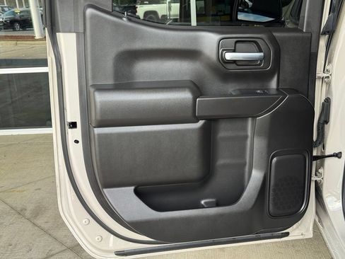 Used 2026 Chevrolet Silverado 1500 Custom w/ Turbomax Blackout Package RWD image 19