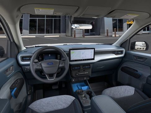 New 2025 Ford Maverick XLT image 9