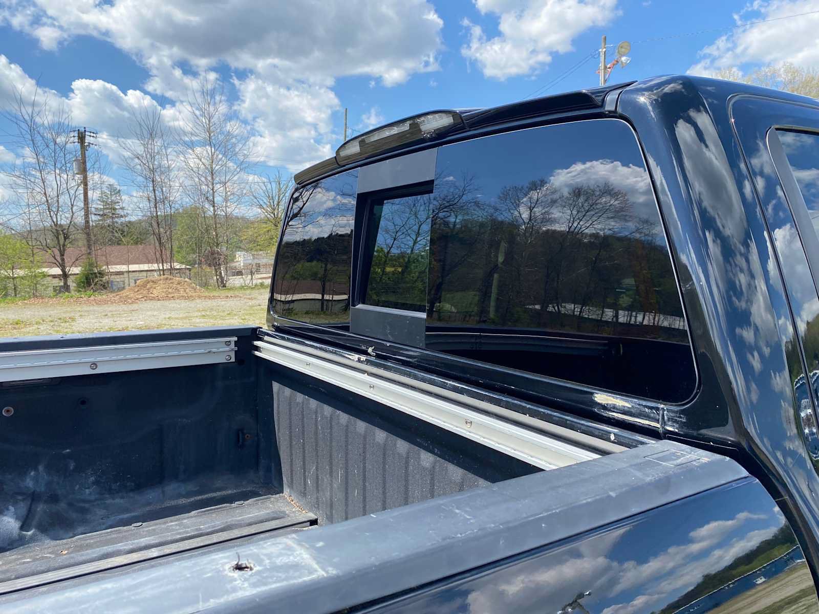 Used 2018 Nissan Titan Platinum Reserve w/ Platinum Utility Package AWD/4WD image 28