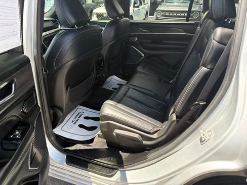 Used 2021 Jeep Grand Cherokee L Overland AWD/4WD image 19