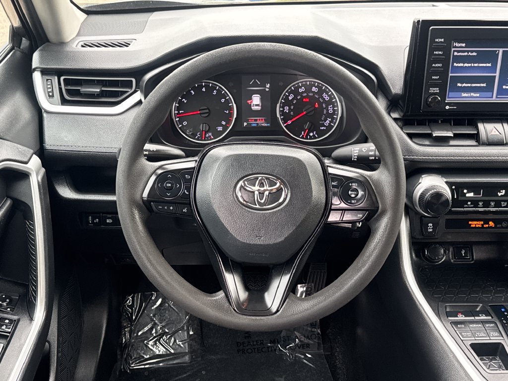 Used 2021 Toyota RAV4 LE AWD/4WD image 13