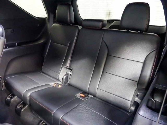 Certified 2024 Chevrolet Traverse Z71 w/ Enhanced Driving Package AWD/4WD image 17