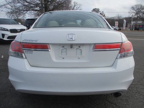 Used 2012 Honda Accord LX image 2