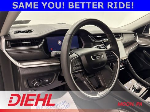 Certified 2023 Jeep Grand Cherokee L Limited image 25