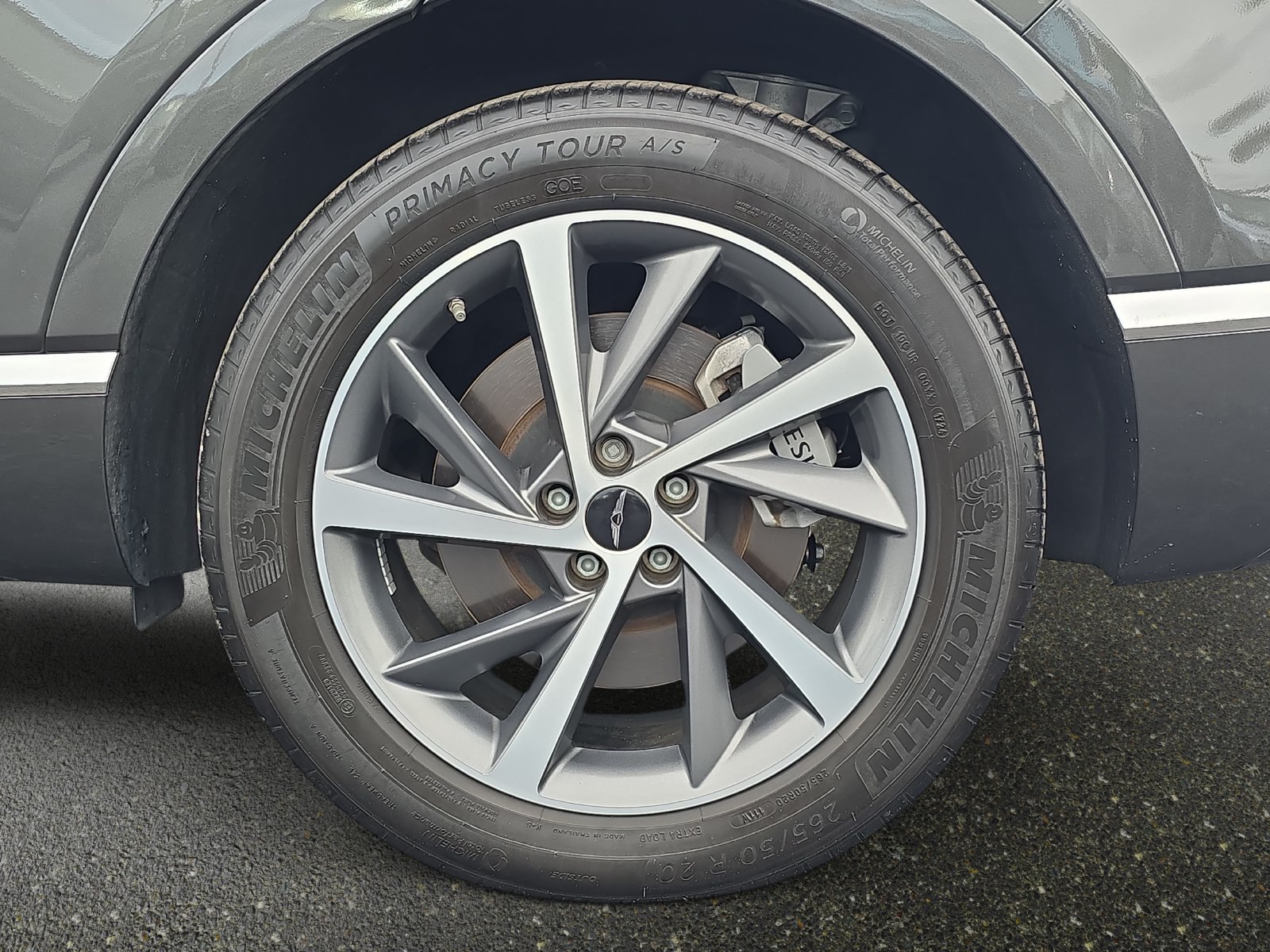 Used 2025 Genesis GV80 2.5T Advanced AWD/4WD image 14