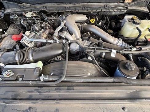 Used 2024 Ford F450 Lariat w/ Camper Package image 29